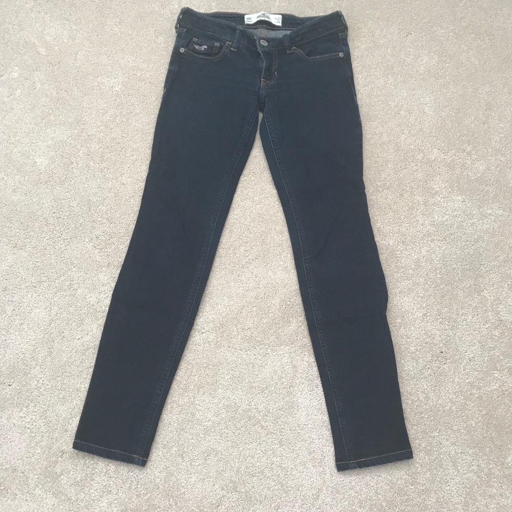 Hollister dark wash skinny jeans
